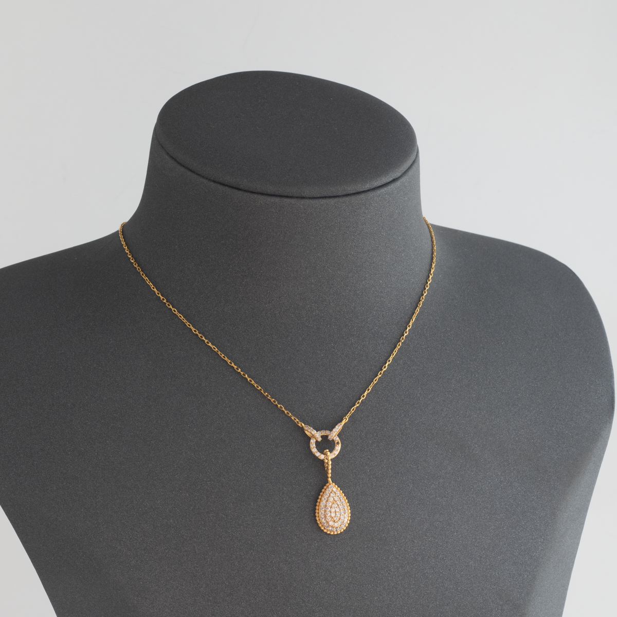 Boucheron Necklaces 21K Gold