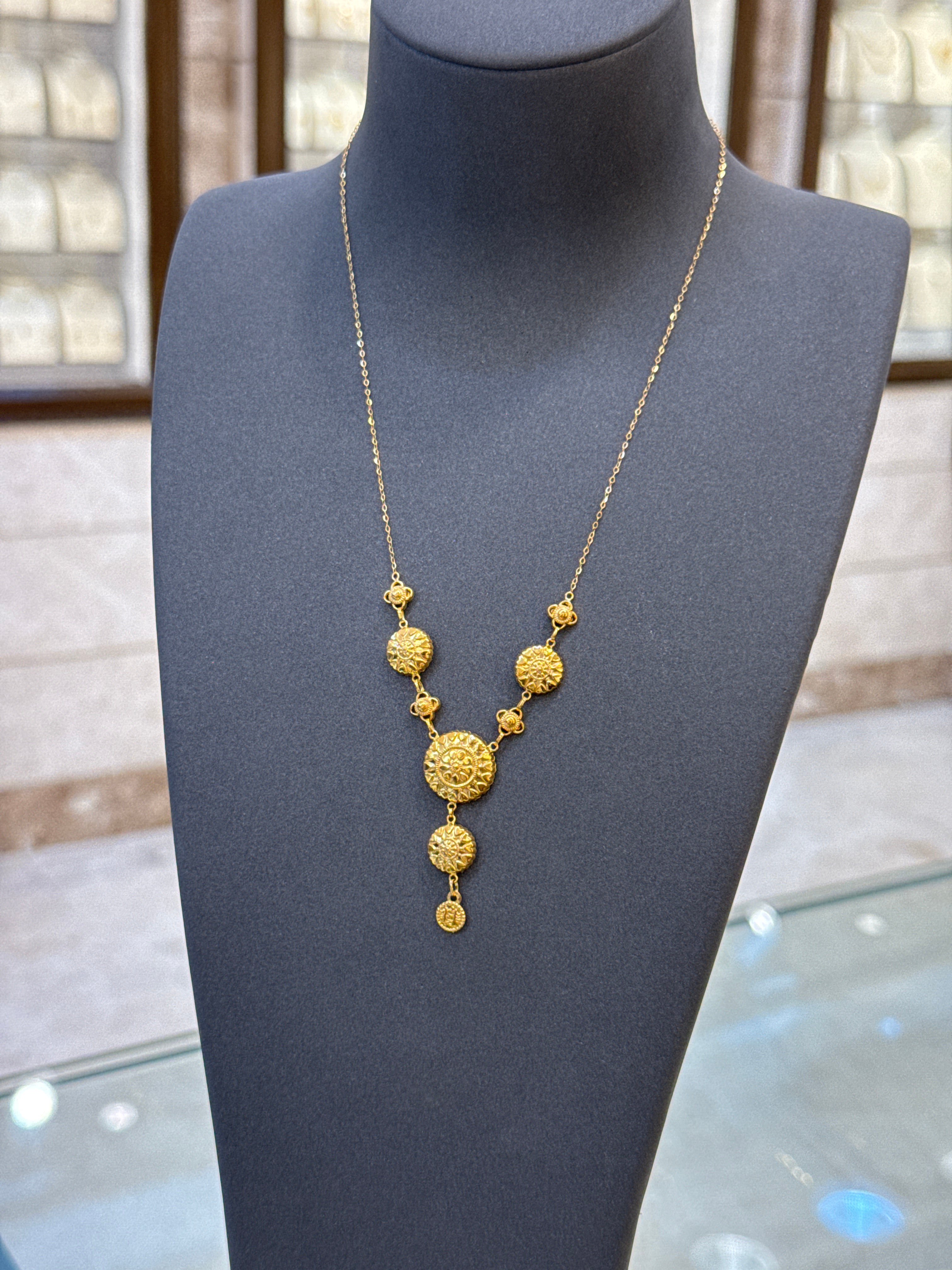 Jabers Delicate Necklace 21K Gold