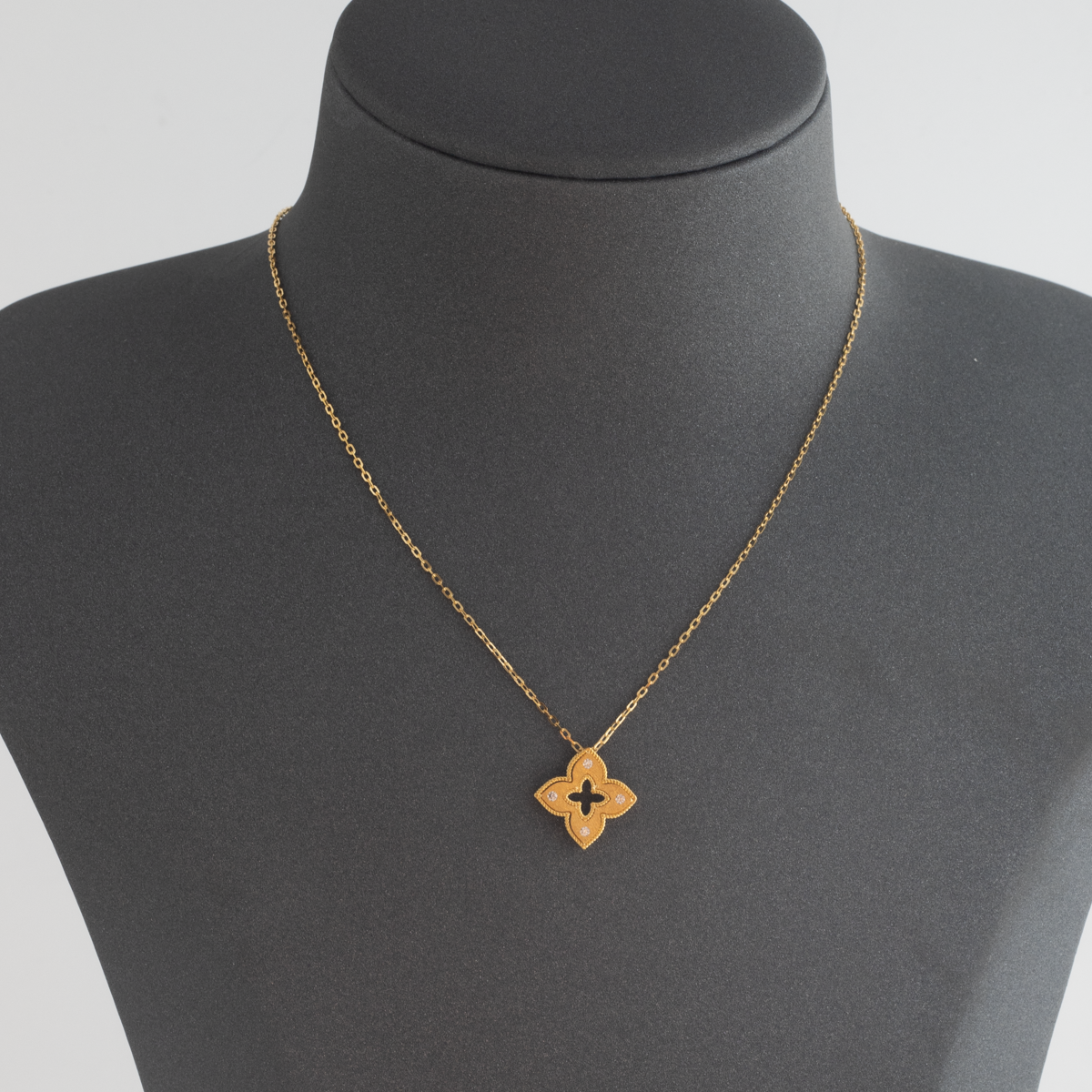 Roberto Coin Necklace 21K Gold