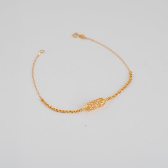 Trendy Twisted Breclate 21K Gold