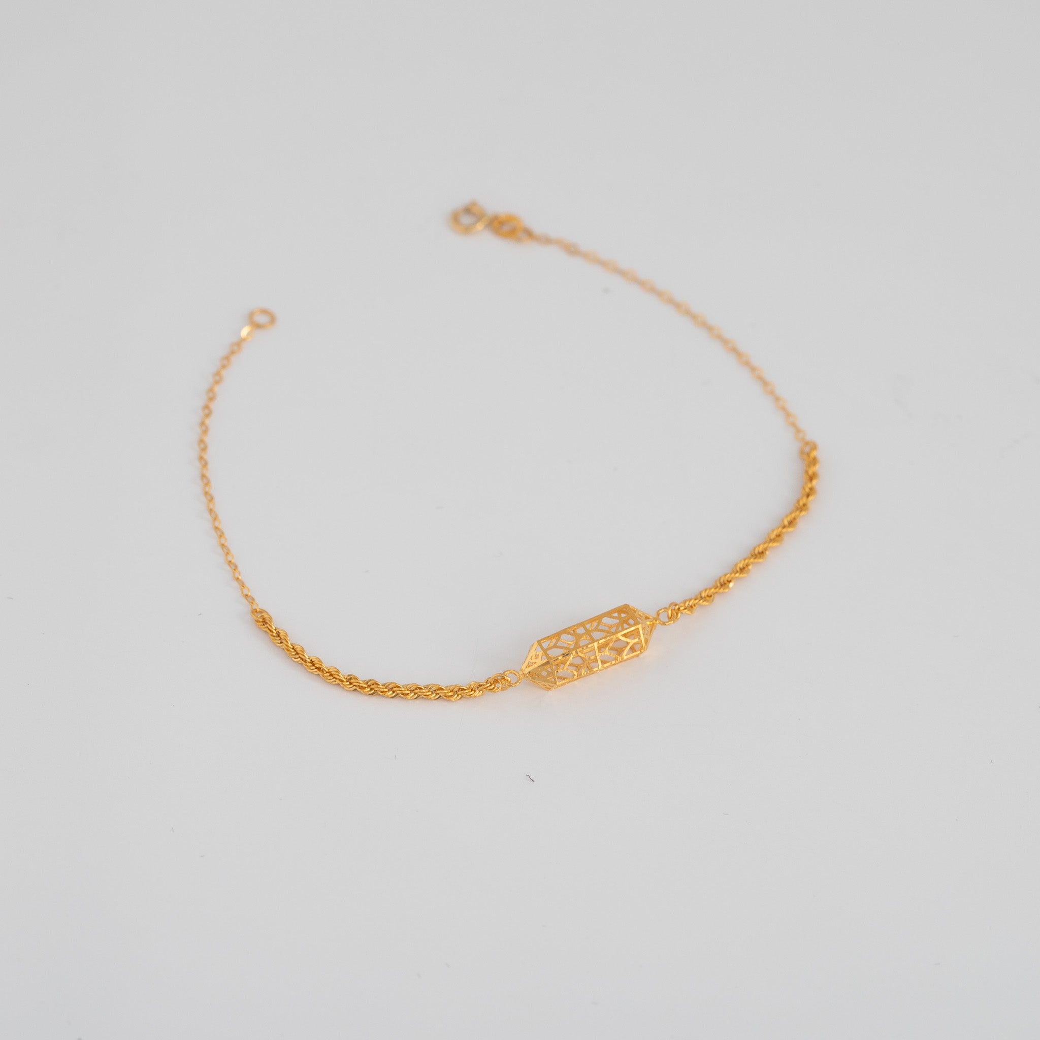 Trendy Twisted Breclate 21K Gold