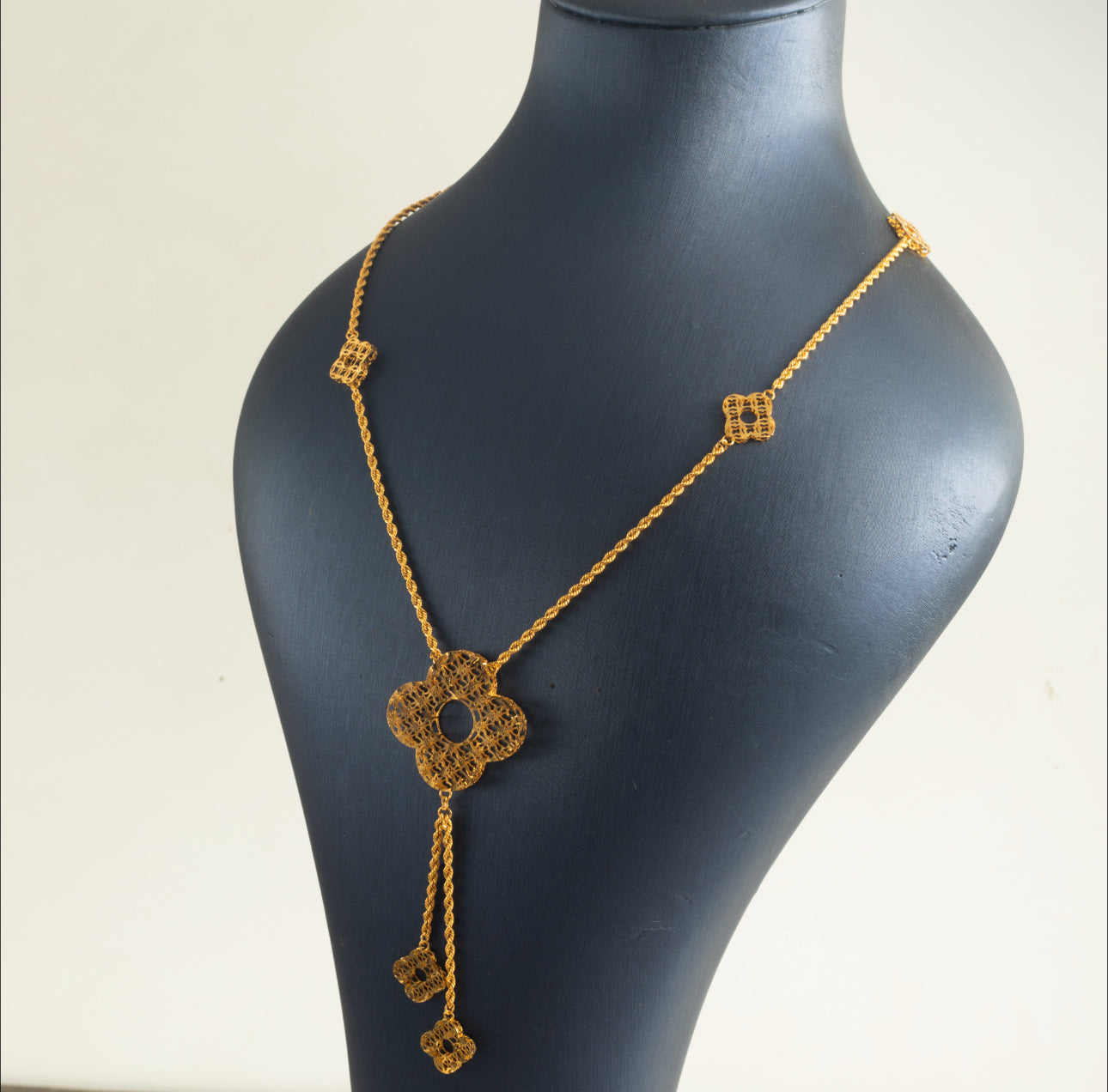 Twisted Longchain 21K Gold