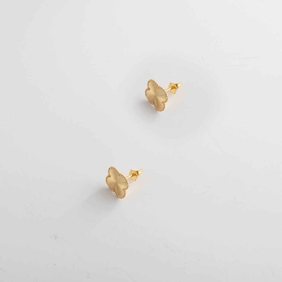 Van Cleef Earring 21K Gold