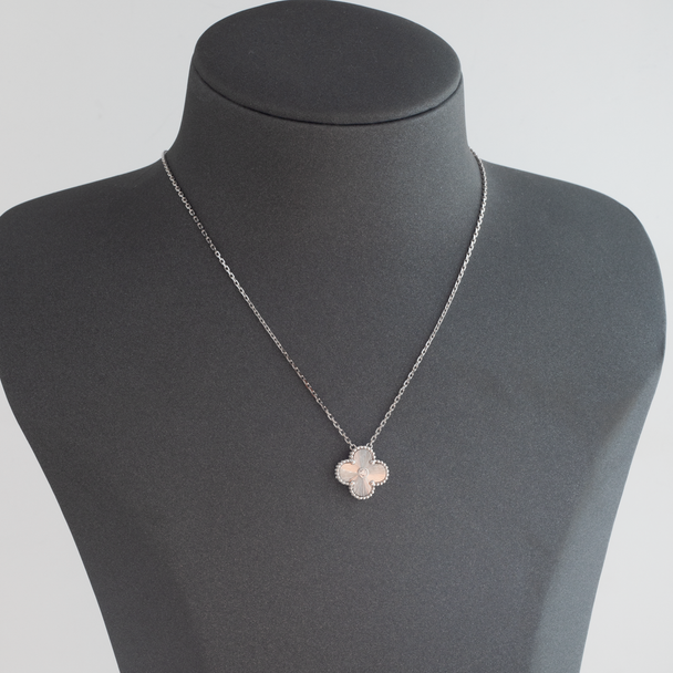 Van Cleef Necklace 18K Gold